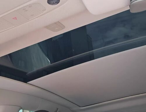 特斯拉夏天太熱？電動遮陽簾全攻略：原理、優缺點評比與保固疑慮大解密