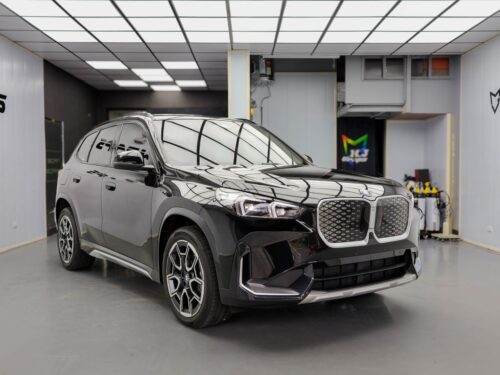 BMW IX1 亮面犀牛皮