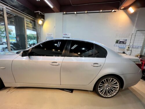 bmw窗框黑化
